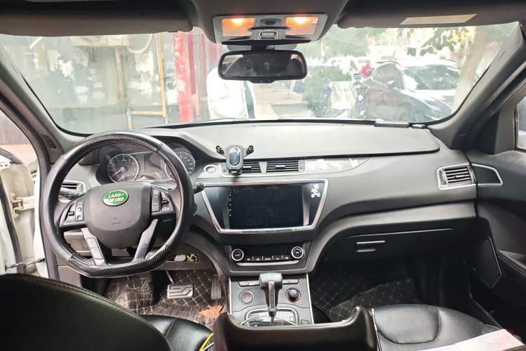 Used Land X7 2015 2.0T Panoramic Prestige Edition