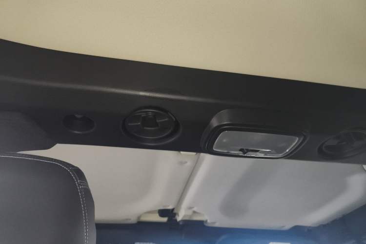 Used BAIC Off-Road BJ40 2023 2.0D Automatic Four-Wheel Drive Blade Hero Edition Adventurer Type Headliner