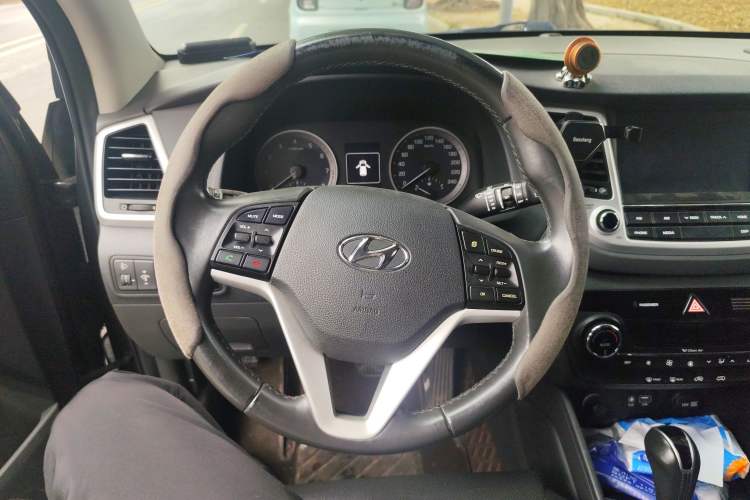 Used Hyundai Tucson 2015 1.6T Dual-Clutch Two-Wheel-Drive Leading Model