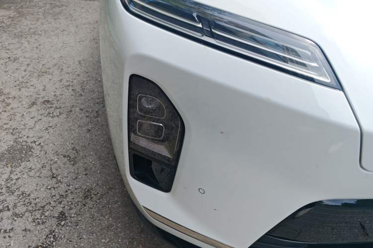 Used Nio ES8 2026 Model 6-seat Executive Signature Edition Right Front Headlight