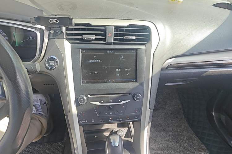Used Ford Mondeo 2013 2.0L GTDi 200 Luxury Model