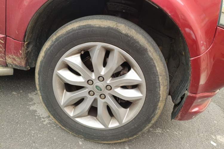 Used Land Rover Freelander 2 2013 2.0T Si4 Dynamic Limited Edition Right Front Wheel Hub