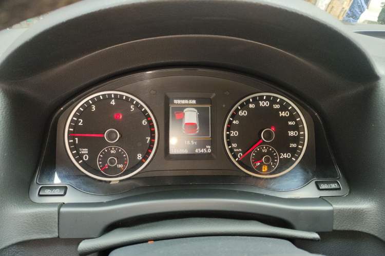 Used Volkswagen Tiguan 2015 1.8TSI Automatic Two-Wheel Drive Luxury Model Instrument Cluster