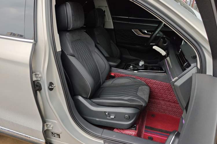 Used Hongqi HS5 2022 Facelifted Version 2.0T Smart Connect Flagship All-Wheel-Drive Edition
