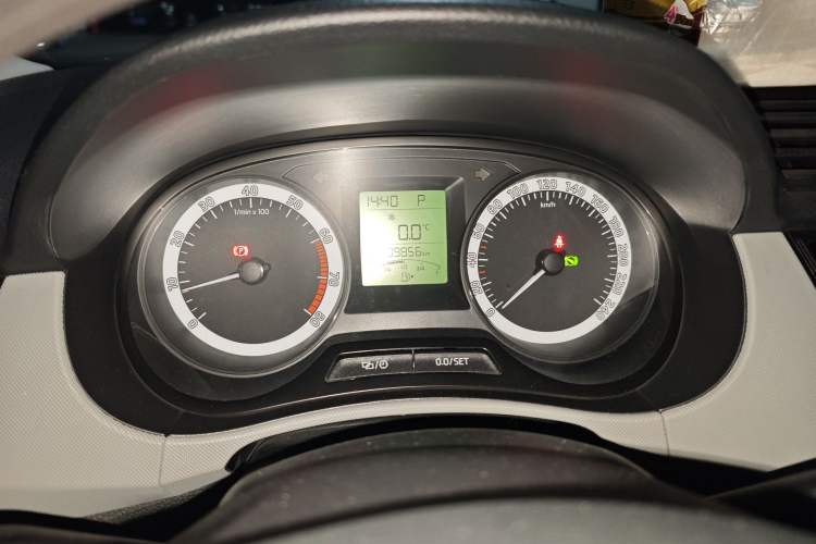 Used Skoda Fabia 2017 1.4L Automatic Car Enjoy Edition Instrument Cluster