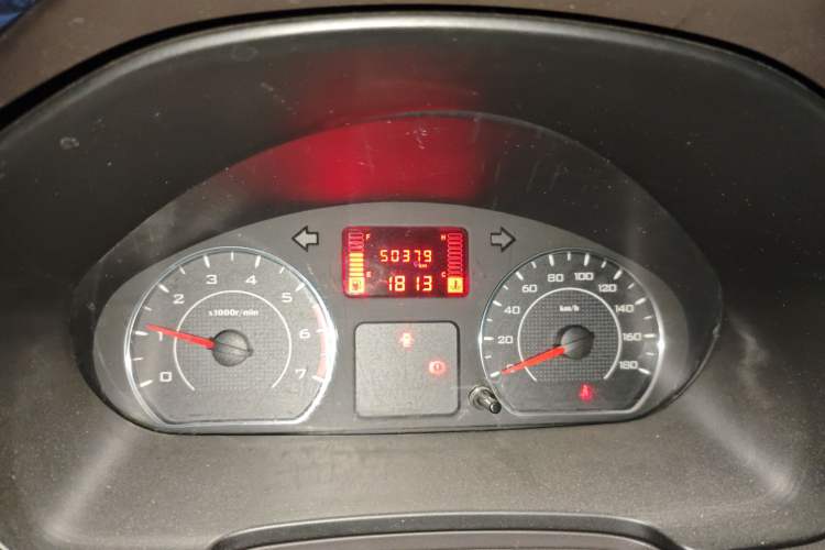 Used Wuling Hongguang V 2019 1.5L Jingqu Version China VI LAR