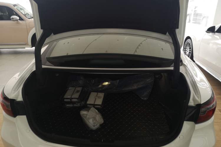 Used Mazda Atenza 2020 2.5L Sky Blue Prestige Edition Trunk