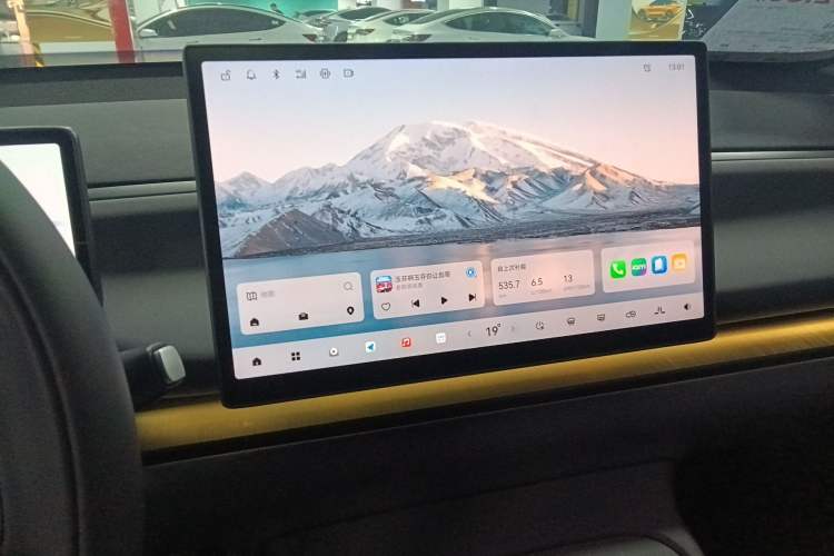 Used Leapmotor C16 2024 Range-Extended 200 Smart Enjoyment Edition Audio And AC Panel