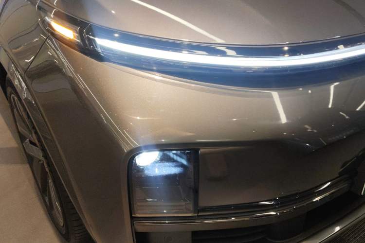 Used Li Auto L9 2024 Pro Model Right Front Headlight
