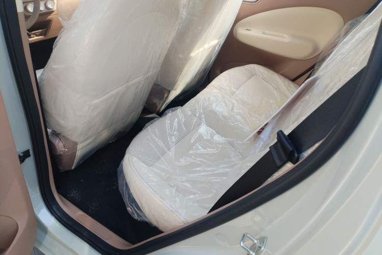 Used Wuling Hongguang MINIEV 2025 Four-Door Version Advanced Edition Left Rear Seat