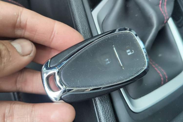 Used Chevrolet Orlando 2018 Redline 530T Automatic Enjoyment Edition (5+2 Model) – China V Standard Vehicle Key