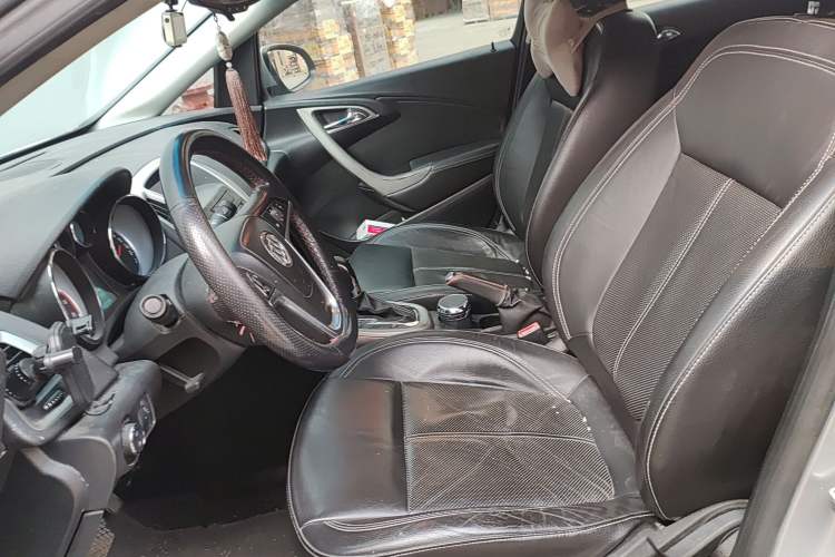 Used Buick GT 2013 GT 1.6T Automatic Fashion Sport Edition
