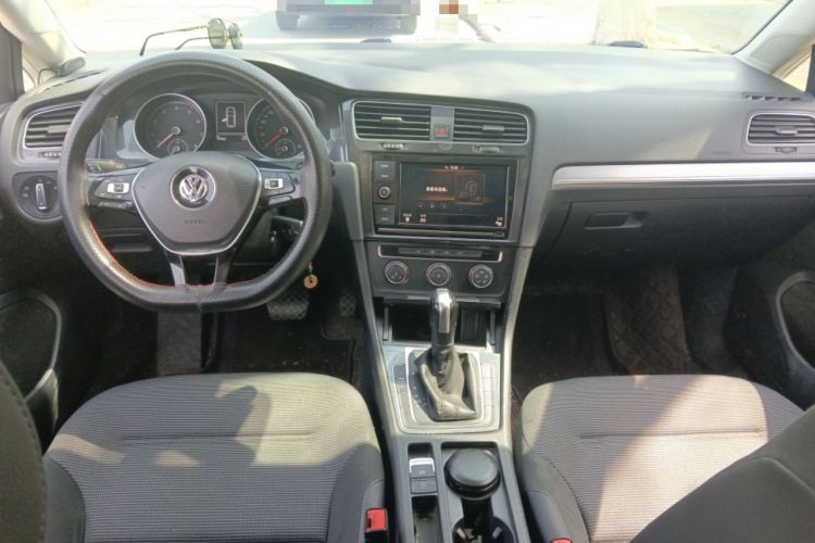 Used Volkswagen Golf 2019 280TSI DSG Comfort Version China VI Standard
