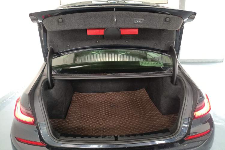 Used BMW 3 Series 2021 Facelifted 320Li M Sport Package
