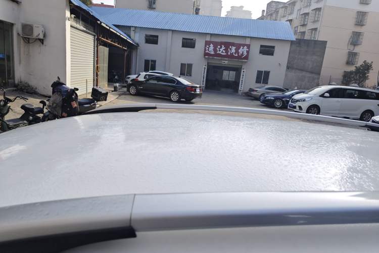 Used Venucia T70 2015 2.0L Manual RuiQu Version
