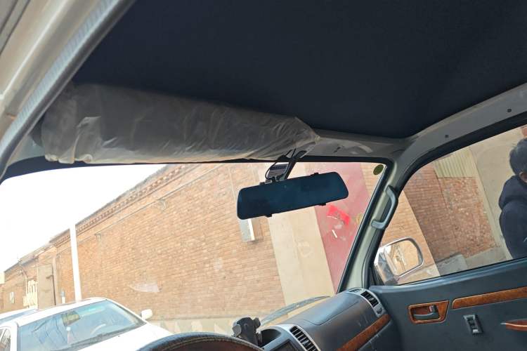 Used Golden Dragon Hiace 