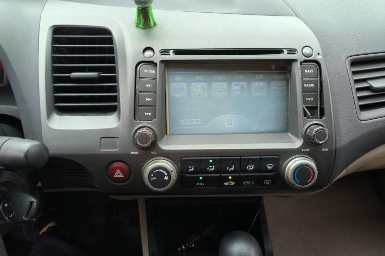 Used CIIMO 2015 1.8L Automatic Comfort Edition
