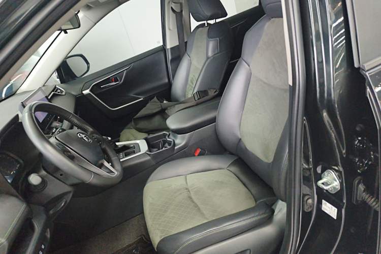 Used Toyota RAV4 2023 2.0L CVT 4x4 Explorer Plus Edition