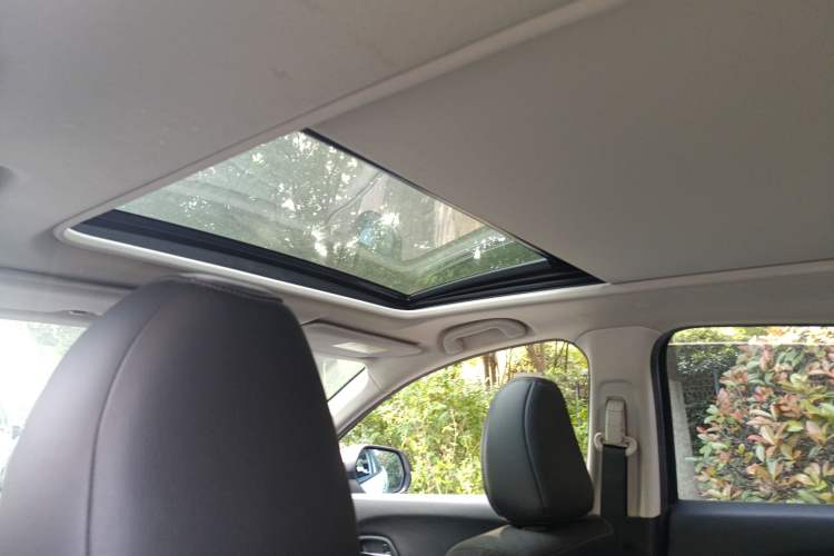 Used Honda Vezel 2020 1.5L CVT Pioneer Edition Headliner