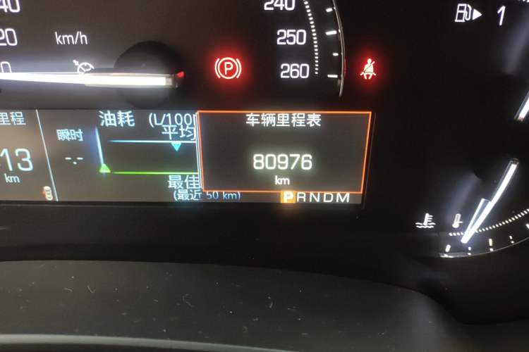 Used Cadillac XTS 2018 28T Tech Edition Odometer Close Up