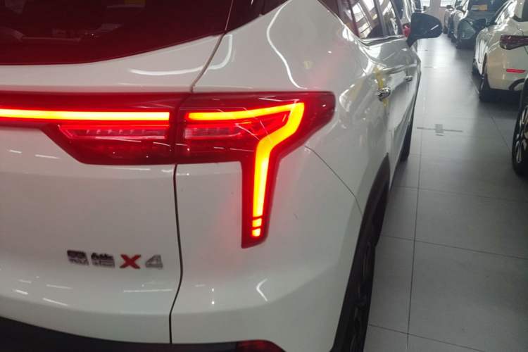 Used SOL X4 2021 1.5T CVT Mech Edition
