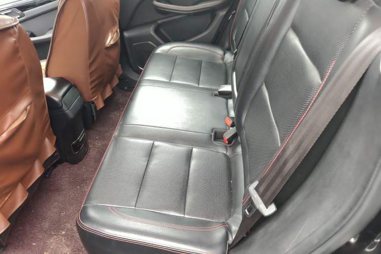 Used Zotye Domy X5 2015 1.5T CVT ZhiXian Trim China V Standard