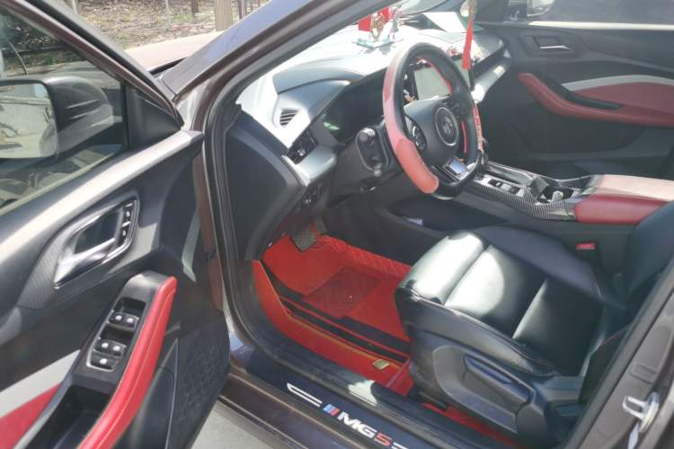 Used MG 5 2021 180 DVVT CVT Youth Luxury Edition
