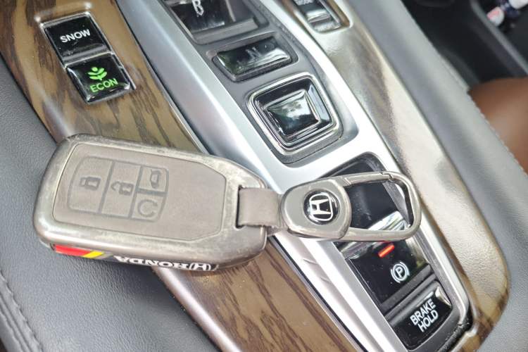 Used Honda UR-V 2017 370TURBO Four-Wheel Drive Prestige Edition China V Vehicle Key