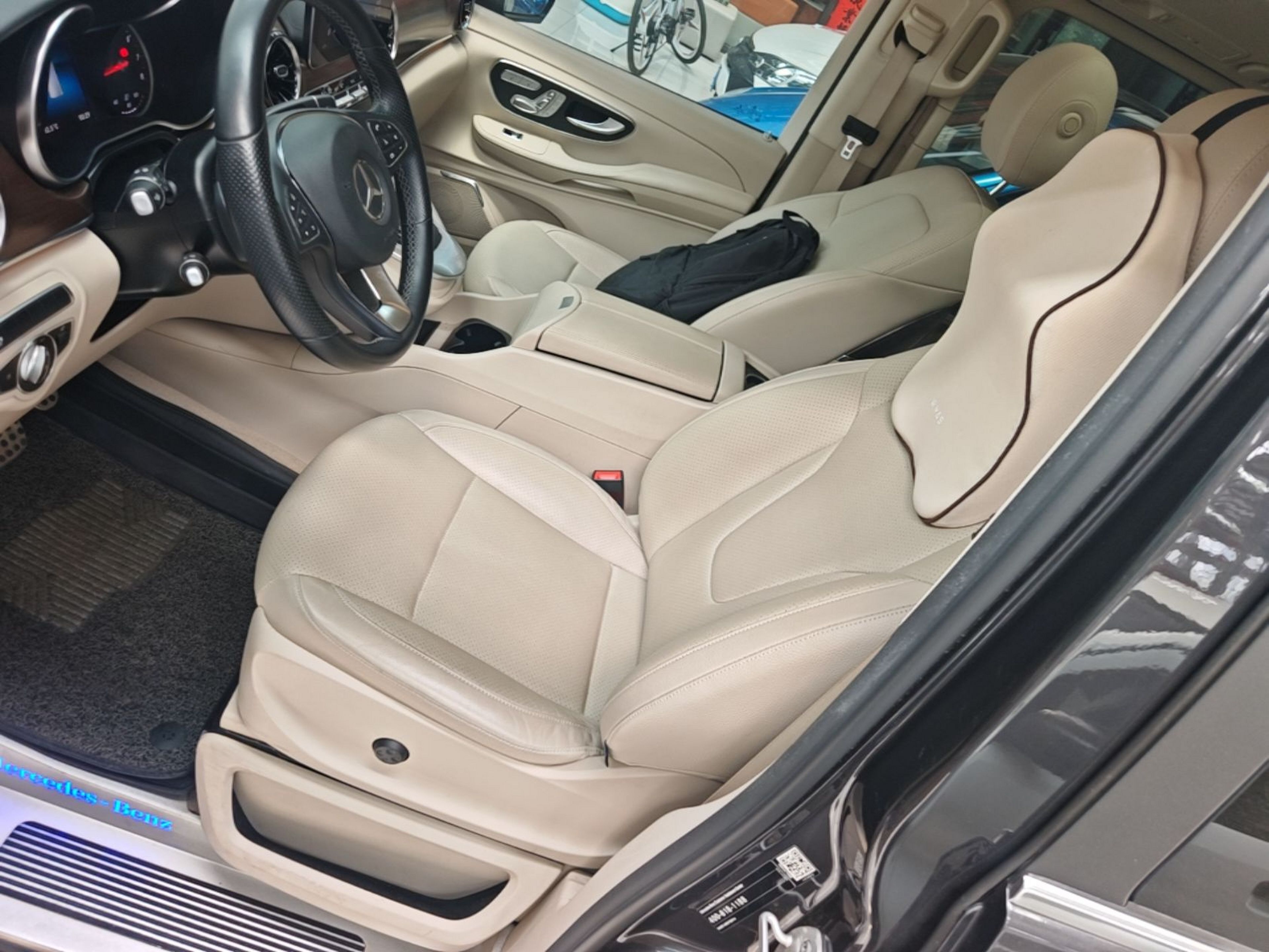 Interior delantero