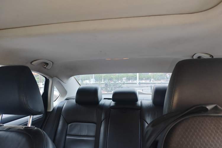 Used Volkswagen Passat 2015 1.8TSI DSG Prestige Edition Headliner