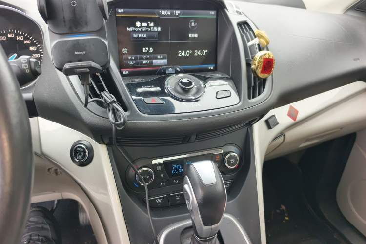 Used Ford Kuga 2013 2.0L GTDi Four-Wheel Drive Premium Model Audio And AC Panel