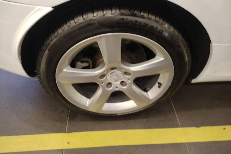 Used Mercedes-Benz SLK-Class 2011 SLK 200 Fashion Model