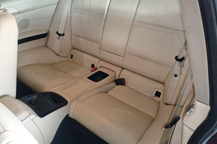 Used BMW 3 Series 2009 320i two-door coupe Left Rear Seat