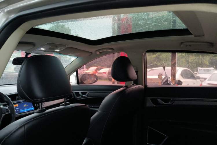 Used Geely Auto Emgrand GS 2016 Sport Edition 1.3T Automatic LingShang Model Headliner