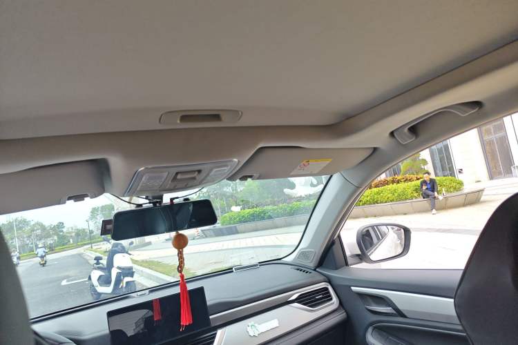 Used Geely Auto Vision X6 2020 1.4T CVT Luxury Edition
