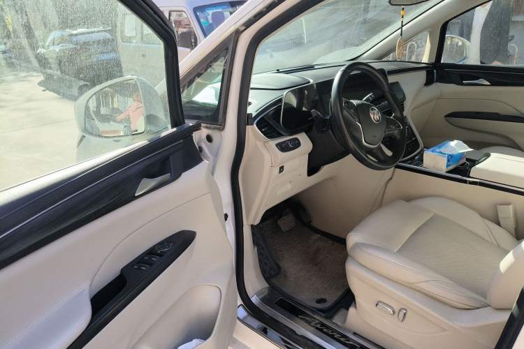 Used Buick GL8 2020 ES Land Cruiser 653T Comfort Edition Driver Seat