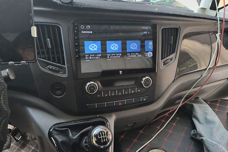 Used Foton Toano 2023 2.8T Manual Jixiang Van Extended Wheelbase Ultra-High Roof with Rear Dual Tires 3-Seater