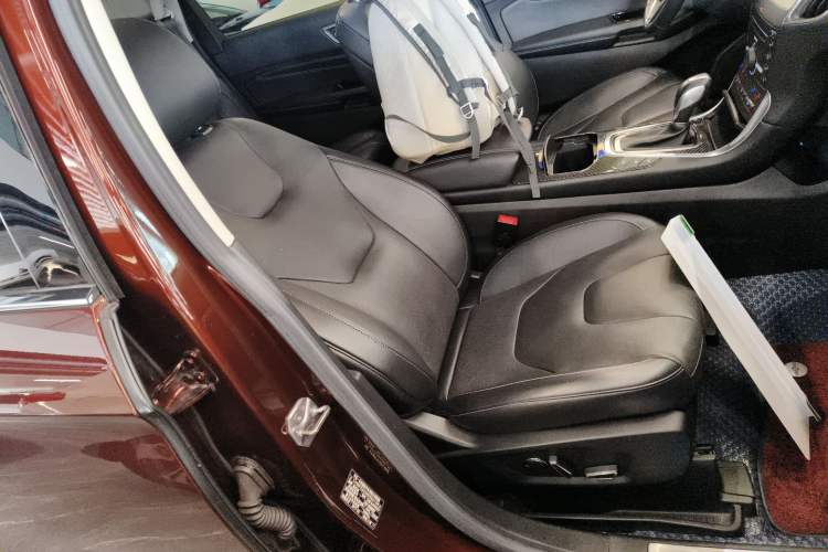 Used Ford Edge 2016 EcoBoost 245 Four-Wheel Drive Titanium 7-Seater
