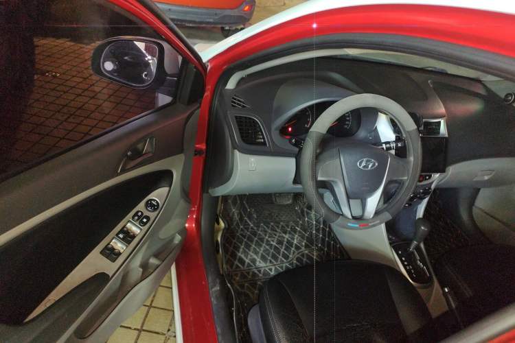 Used Hyundai Verna (older generation) 2014 1.4L Automatic Smart GLS
