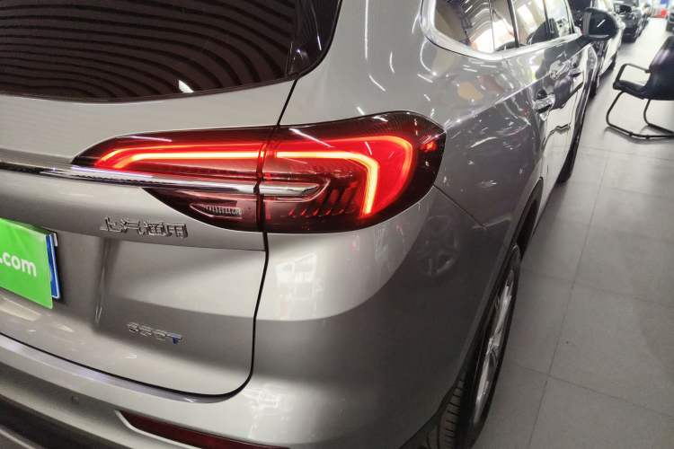 Used Buick Envision 2022 Encore Plus 652T Five-Seat Luxury Model
