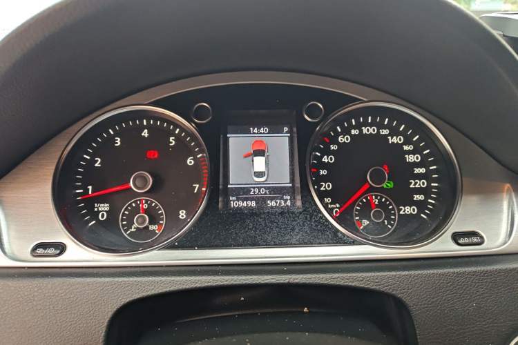 Used Volkswagen FAW-Volkswagen CC 2012 2.0 TSI Luxury Model Instrument Cluster