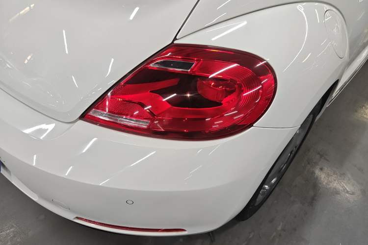 Used Volkswagen Beetle 2015 180TSI model Exterior 3