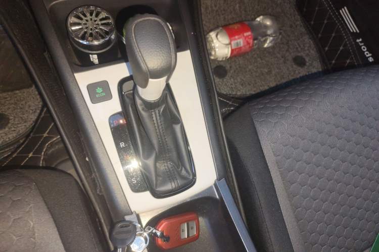 Used Honda Fit 2021 1.5L CVT Trend Edition Gear Lever