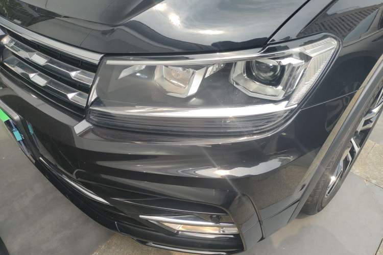 Used Volkswagen Tiguan L 2021 330TSI Automatic Two-Wheel Drive R-Line Enhanced Edition Left Front Headlight
