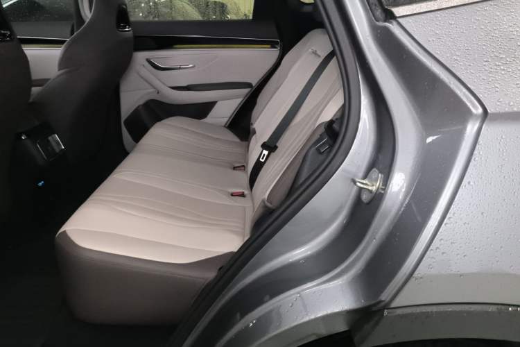 Used BYD Song PLUS New Energy 2025 EV Intelligent Driving Version 520km Premium Model
