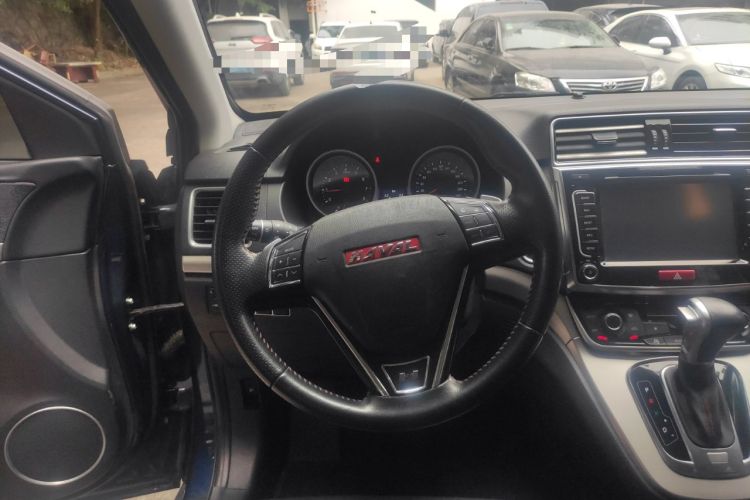 Used Haval H6 2015 Sport Edition 1.5T Automatic Two-Wheel Drive Luxury Model Steering Wheel