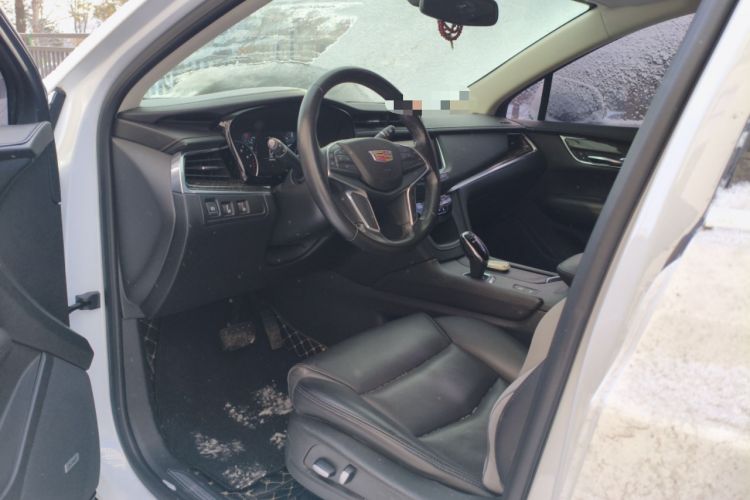 Used Cadillac XT5 2018 25T Luxury Model
