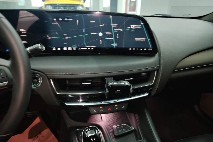 Used Cadillac CT5 2024 28T Luxury Pro Trim
