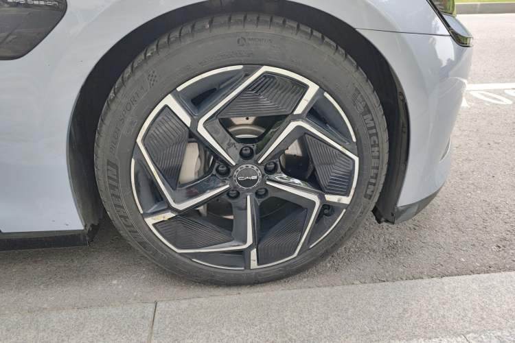 Used BYD Seal 2022 700 km Long-Range Rear-Wheel-Drive Version