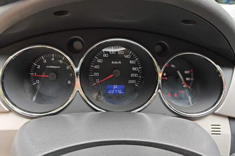 Used Dongfeng Aeolus S30 2011 1.6L Automatic Zunya Model

